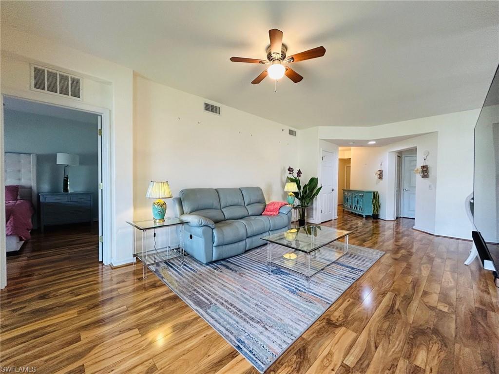 1280 Henley ST # 1607