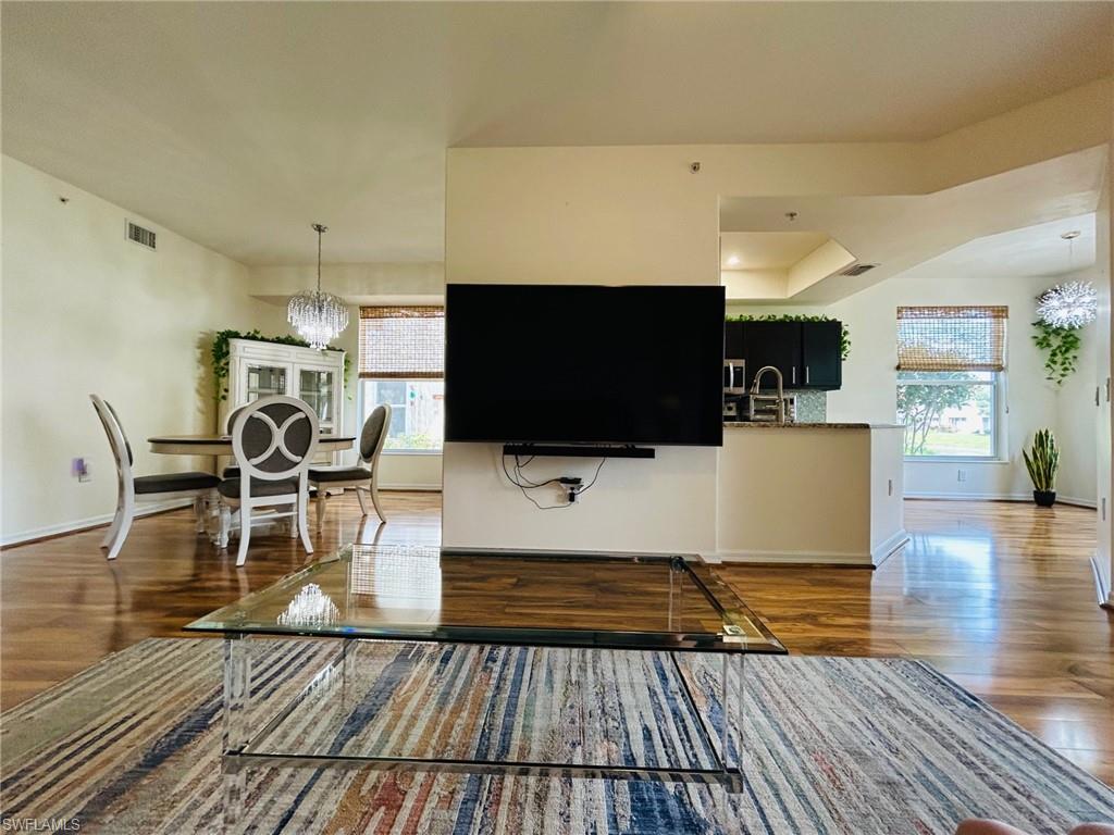 1280 Henley ST # 1607