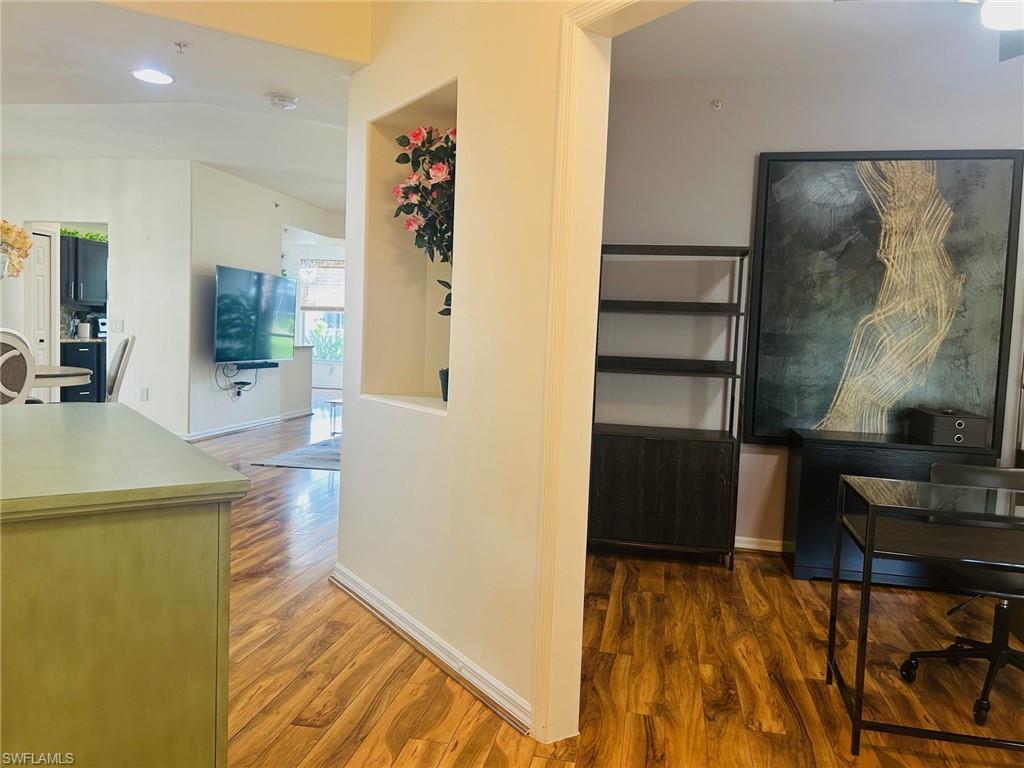 1280 Henley ST # 1607