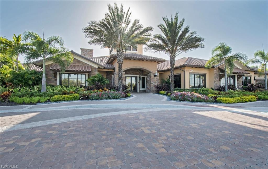 9389 Pocida CT # 202