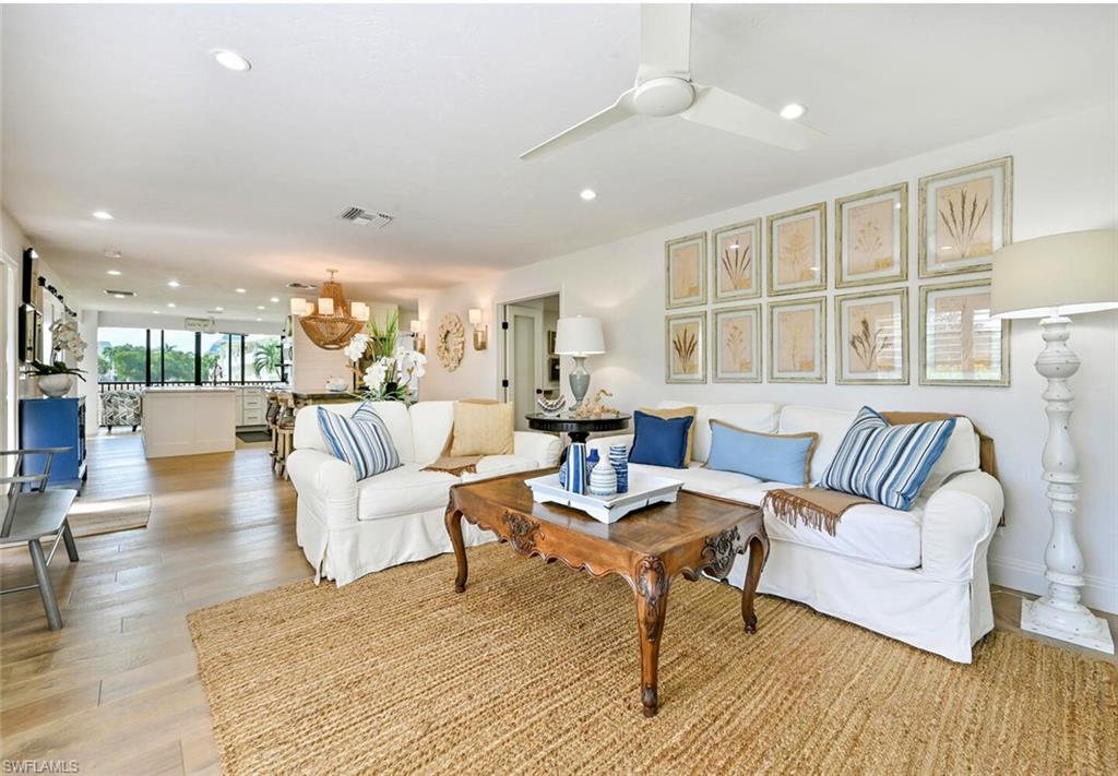 3105 Riviera DR # 201 Unit: A-201