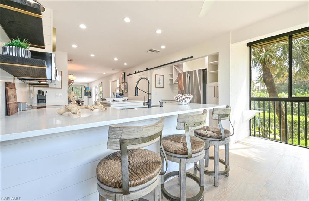 3105 Riviera DR # 201 Unit: A-201