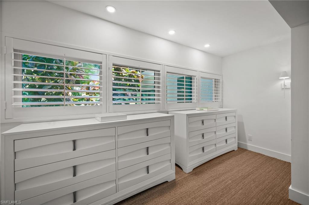 100 Tall Pine LN # 1101, NAPLES Unit: 1101