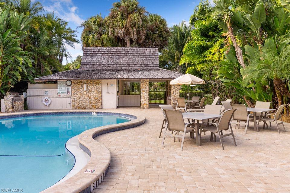 100 Tall Pine LN # 1101, NAPLES Unit: 1101