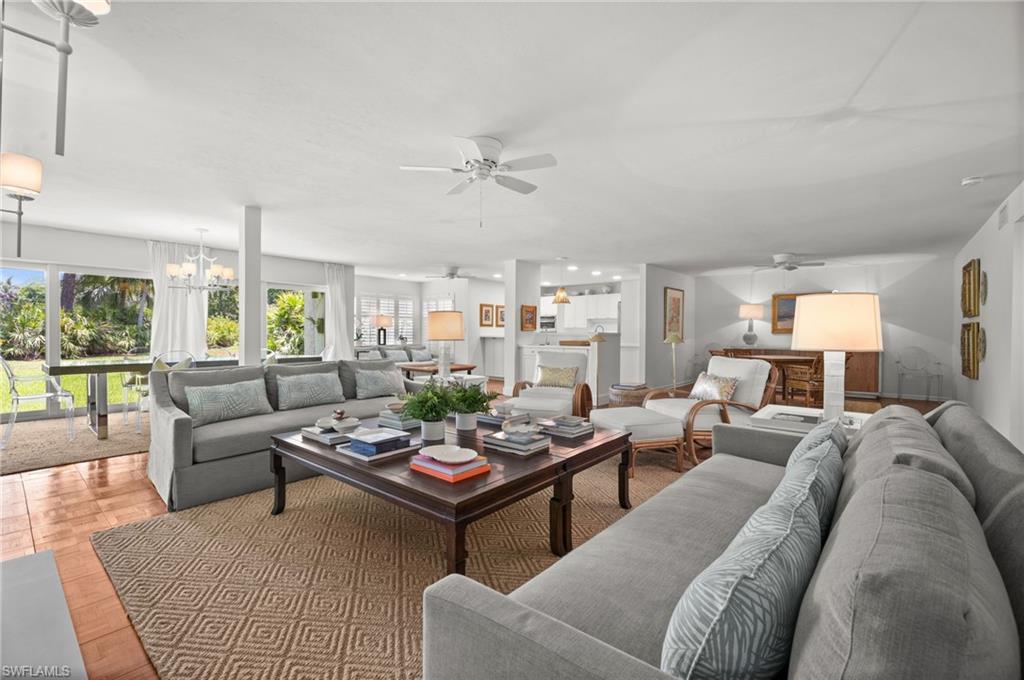 100 Tall Pine LN # 1101, NAPLES Unit: 1101