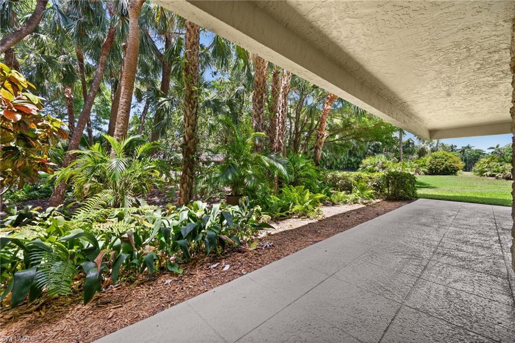 100 Tall Pine LN # 1101, NAPLES Unit: 1101