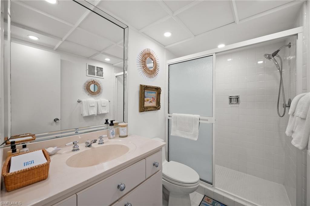 100 Tall Pine LN # 1101, NAPLES Unit: 1101