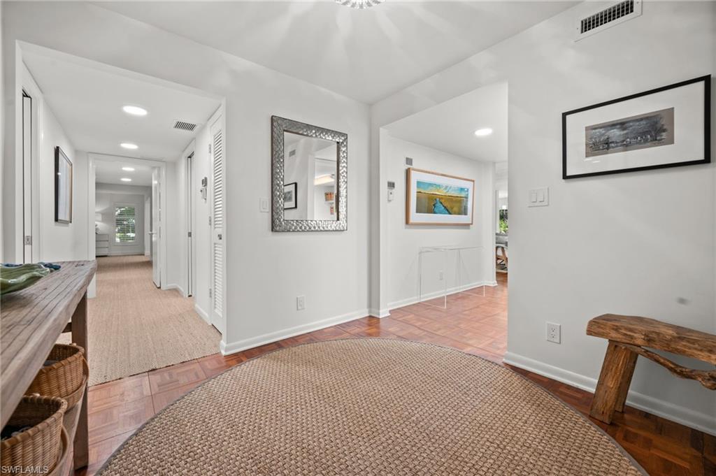 100 Tall Pine LN # 1101, NAPLES Unit: 1101