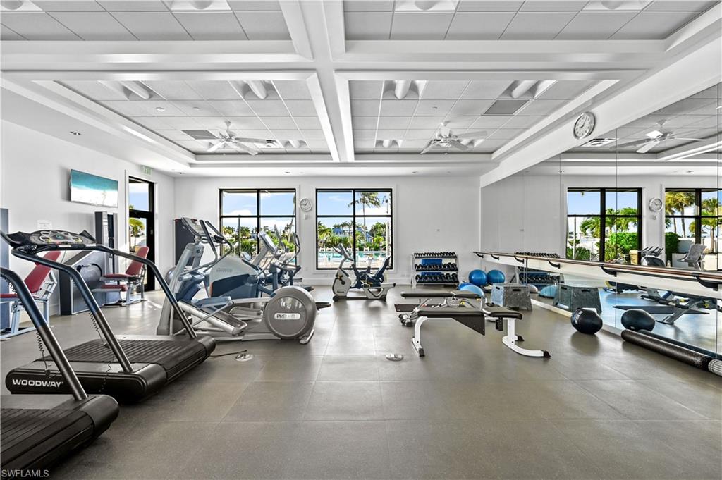 2400 Gulf Shore BLVD N # 804