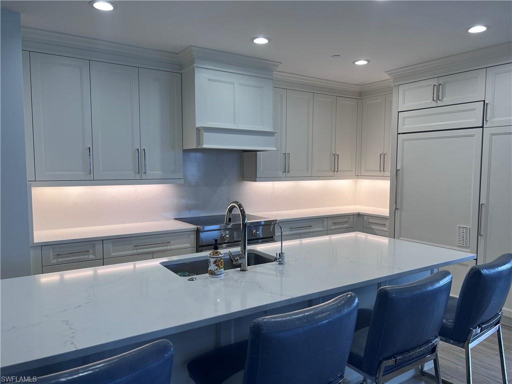 1135 3rd AVE S # 411