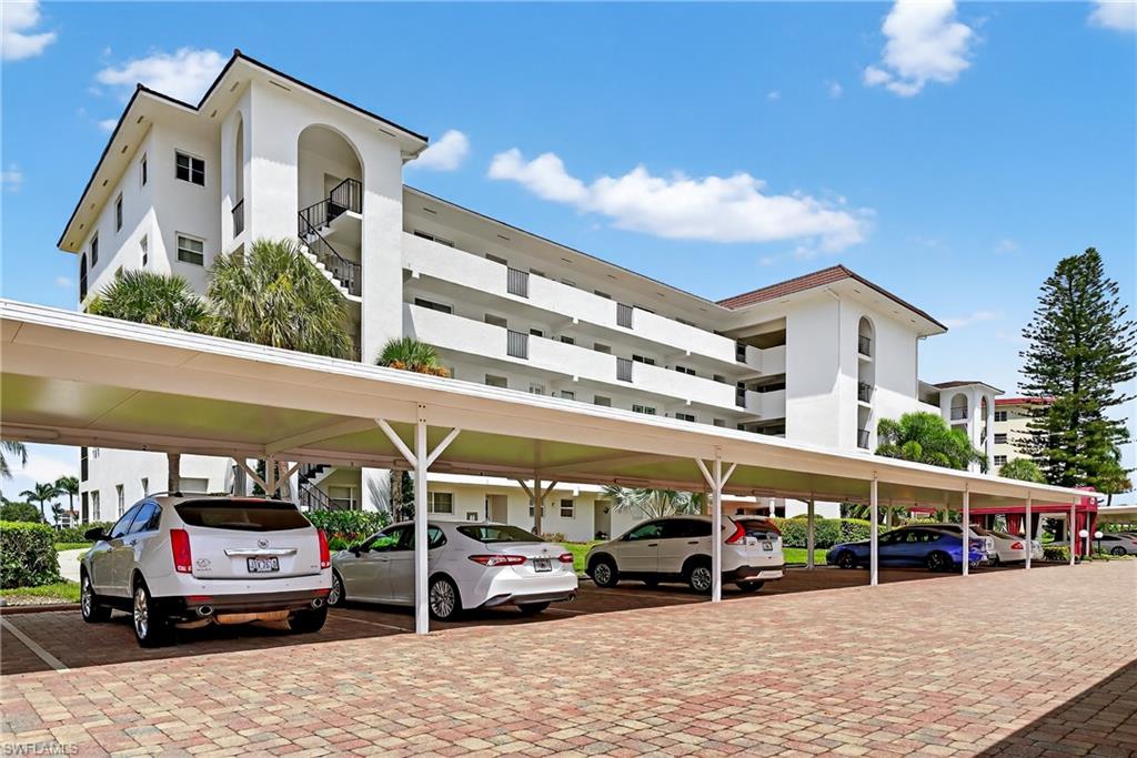 29 High Point CIR E # 204