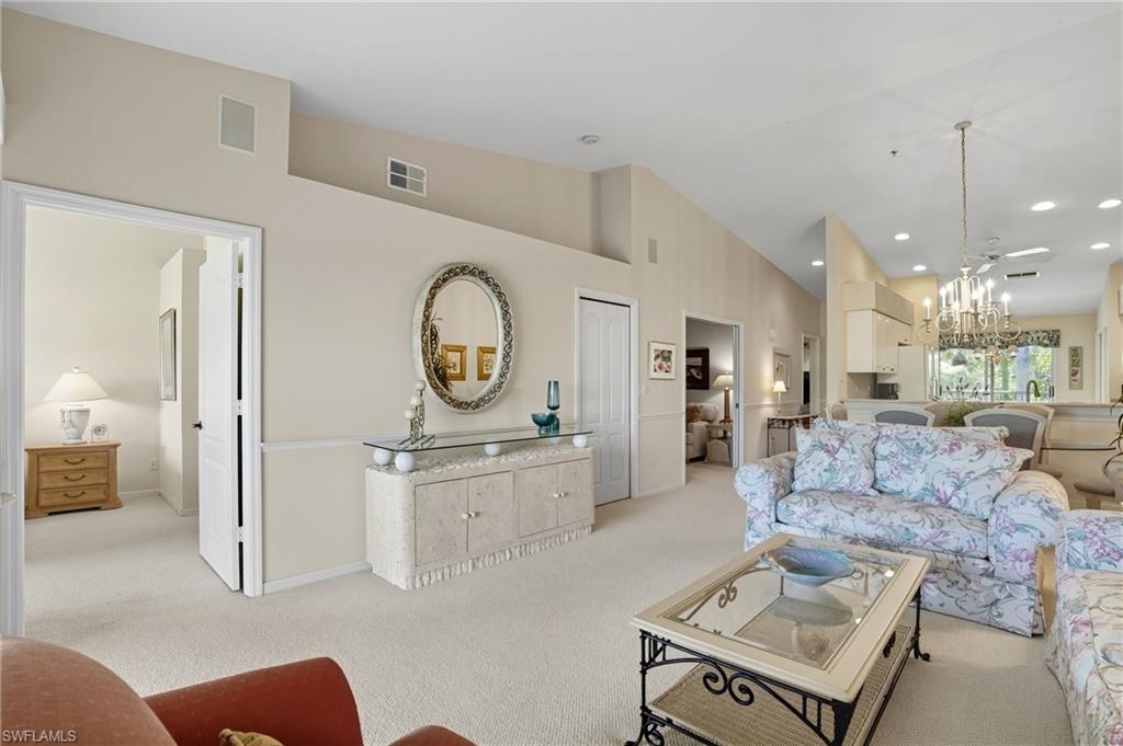 8655 Naples Heritage DR Unit: 3-324