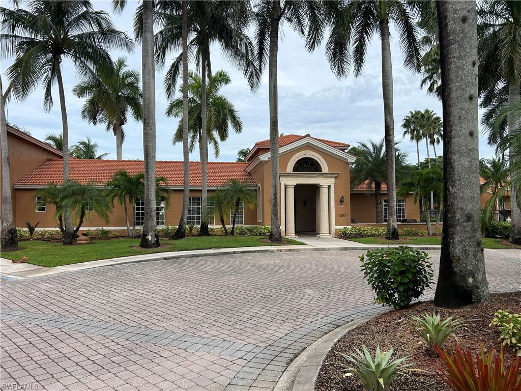 1210 Wildwood Lakes BLVD # 202