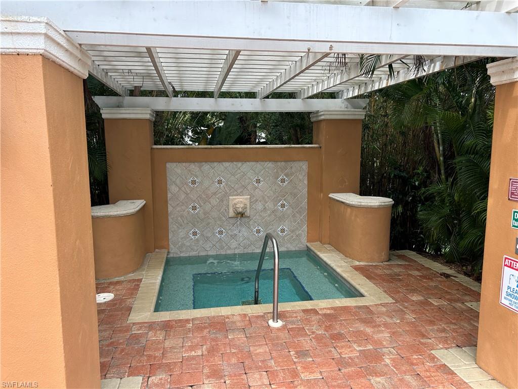 1210 Wildwood Lakes BLVD # 202