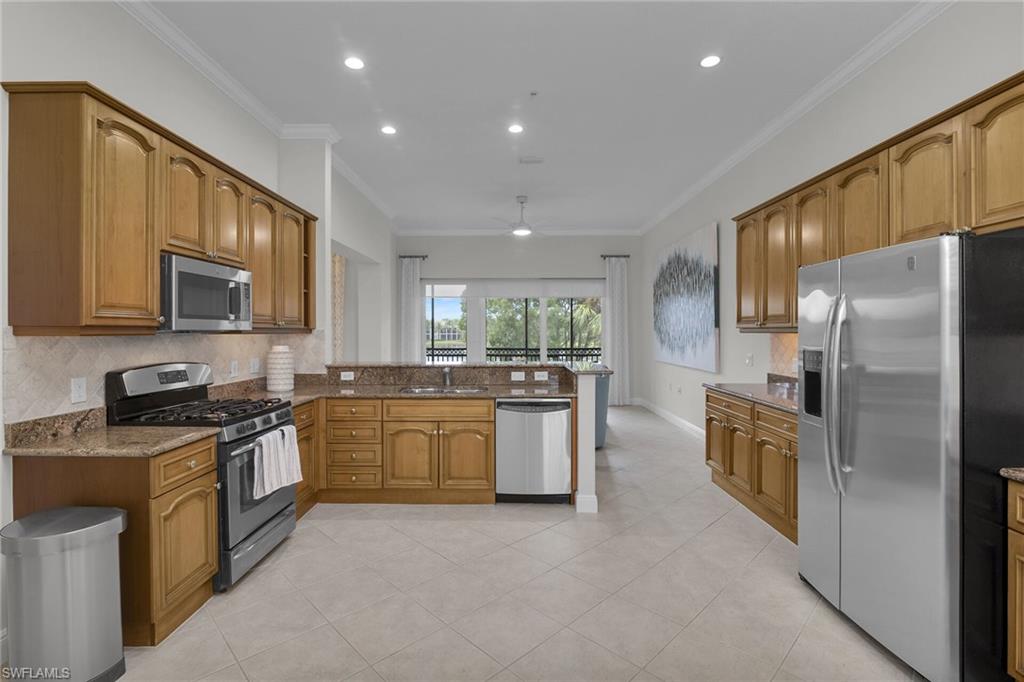 9255 Museo CIR W # 202