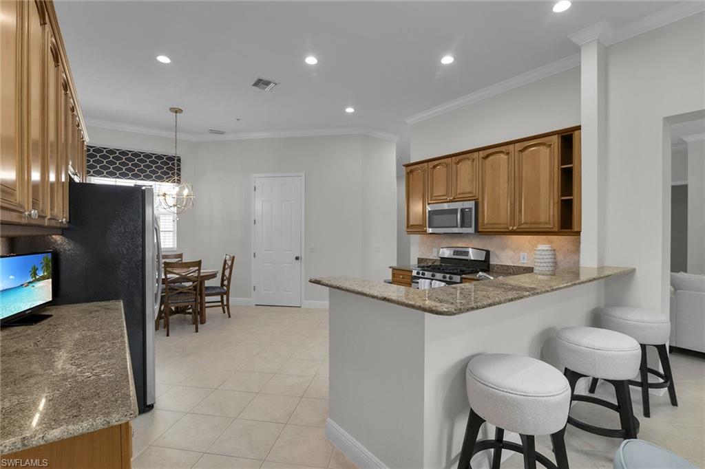 9255 Museo CIR W # 202