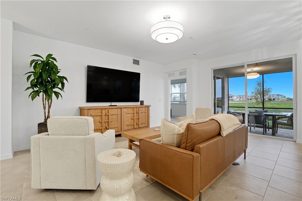 5667 Melbourne CT # 7812