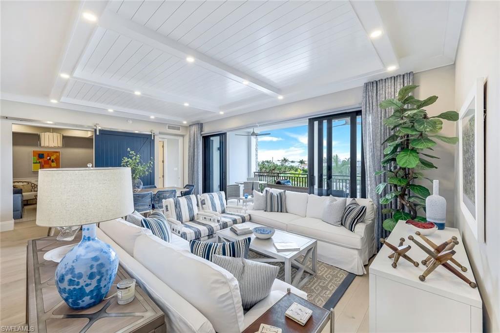 1135 3rd AVE S # 319