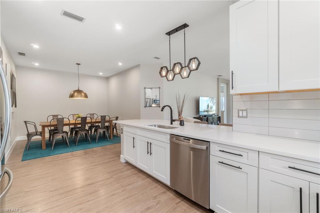 8021 Calle Canovas CT