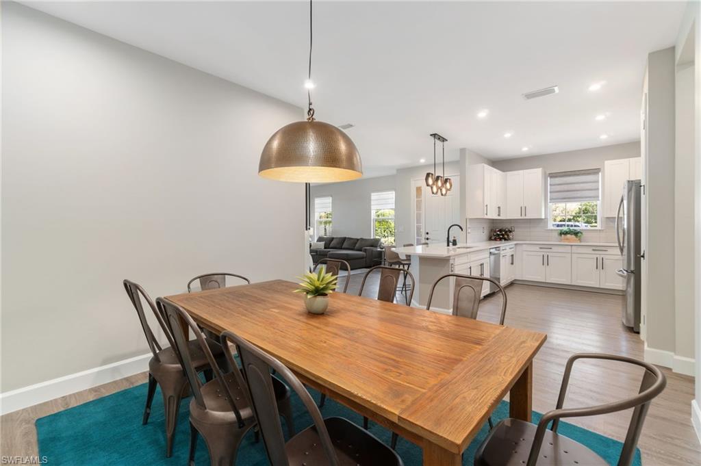 8021 Calle Canovas CT