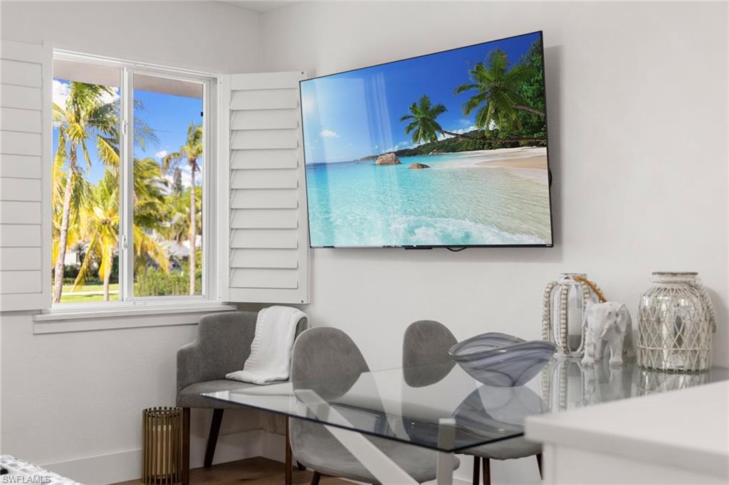 175 5th Avenue S # 204