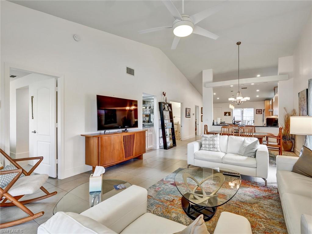 457 Country Hollow CT # A201