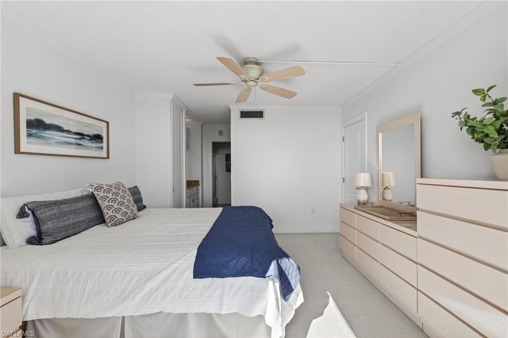 180 Seaview CT # 1002, MARCO ISLAND Unit: 1002