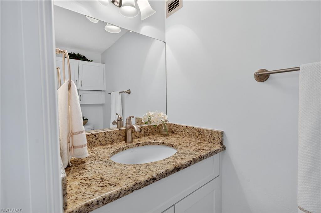 180 Seaview CT # 1002, MARCO ISLAND Unit: 1002