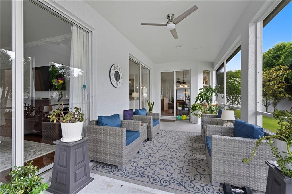 189 Skipping Stone LN, NAPLES