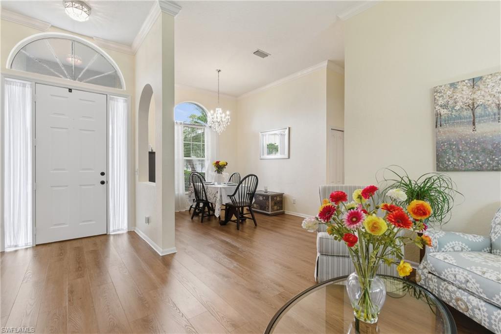 189 Skipping Stone LN, NAPLES