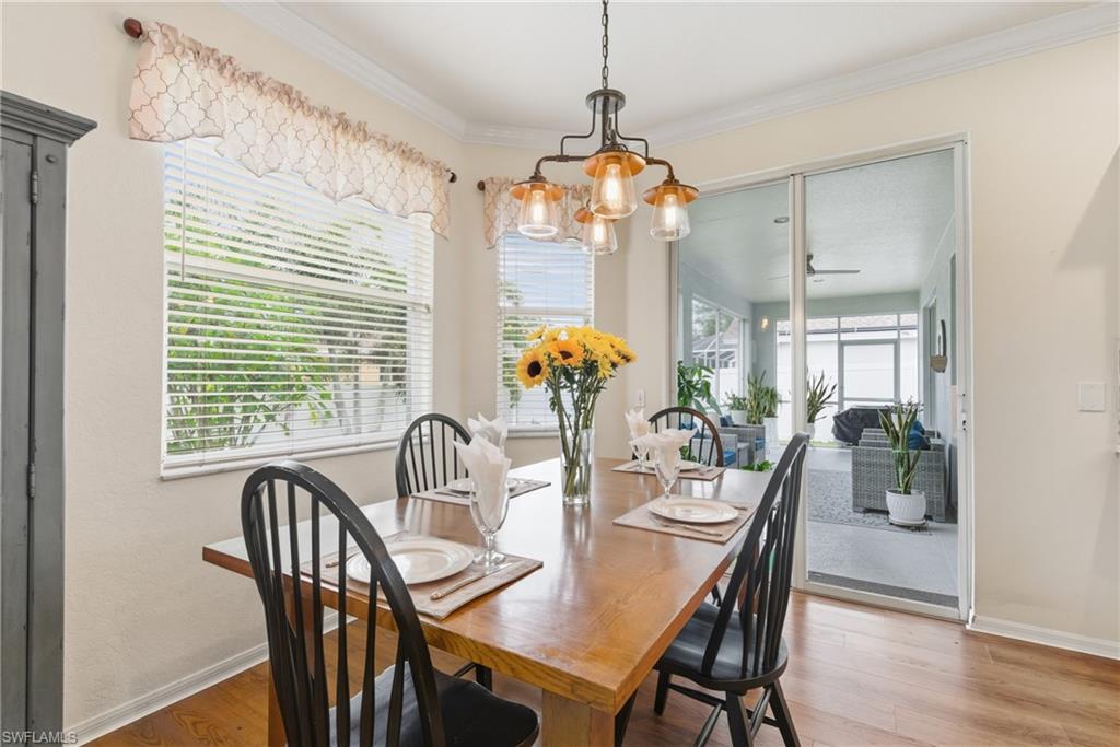 189 Skipping Stone LN, NAPLES