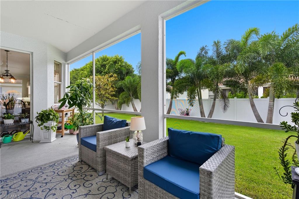 189 Skipping Stone LN, NAPLES