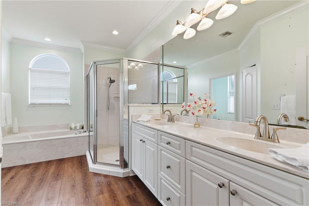 189 Skipping Stone LN, NAPLES