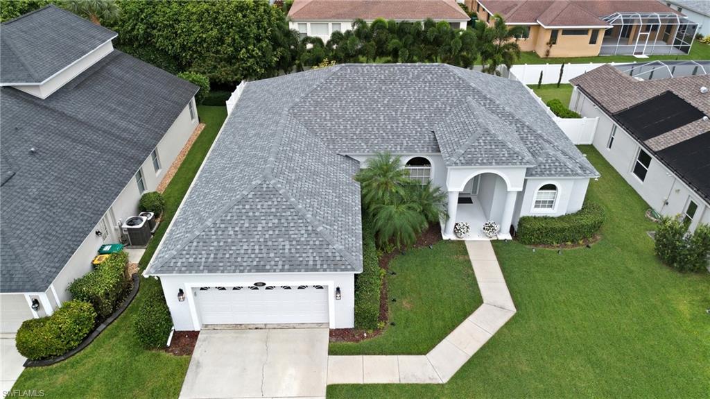 189 Skipping Stone LN, NAPLES