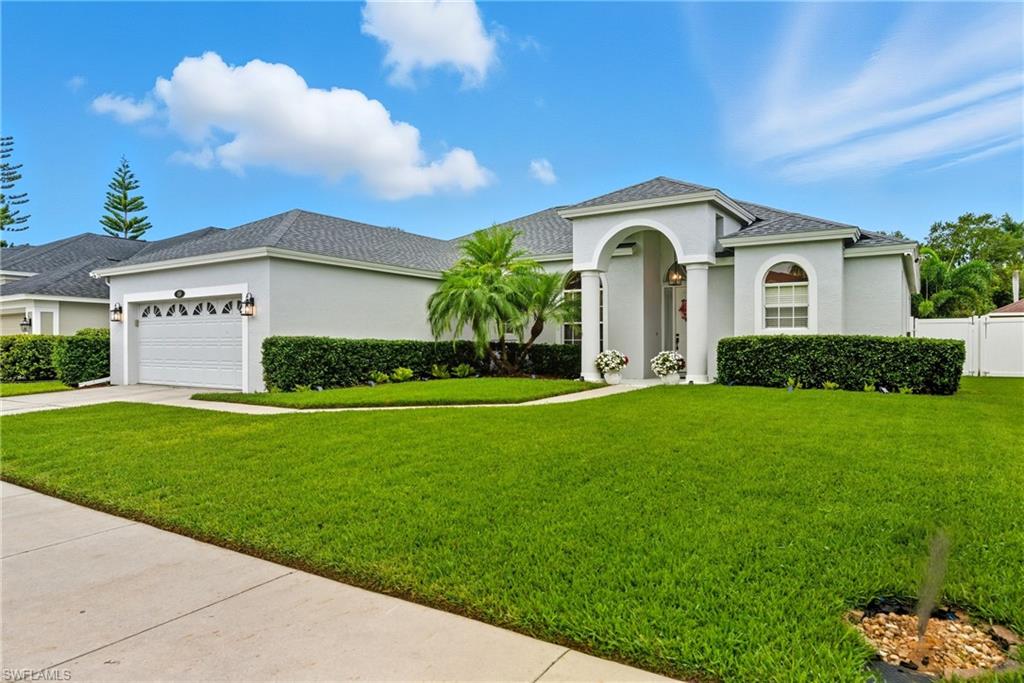 189 Skipping Stone LN, NAPLES