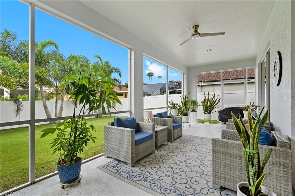 189 Skipping Stone LN, NAPLES