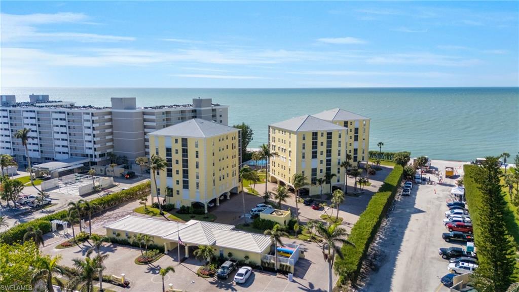 3483 Gulf Shore BLVD N # 605