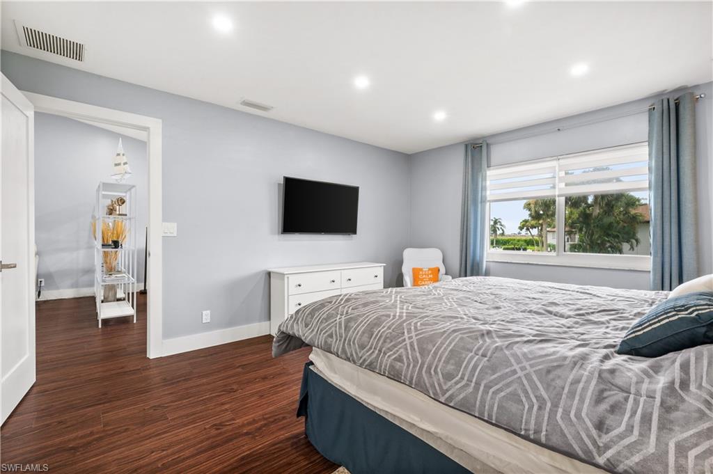 3504 ANTARCTIC CIR S