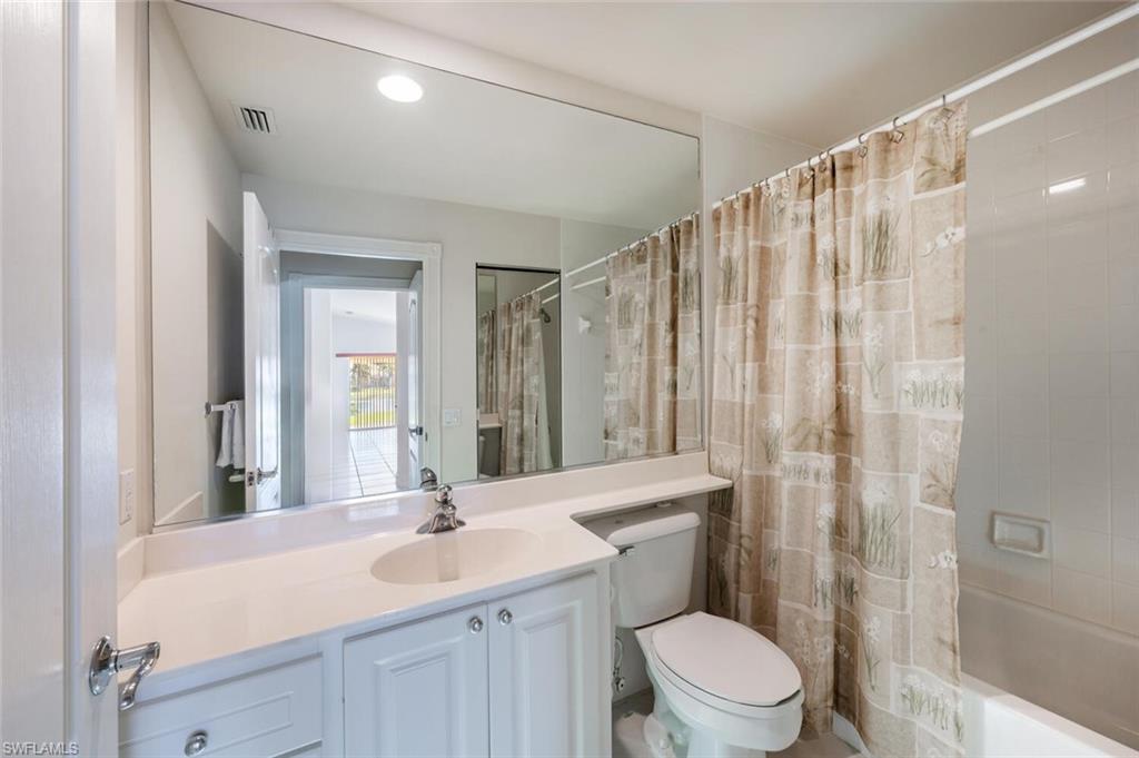 4231 Redonda LN, NAPLES