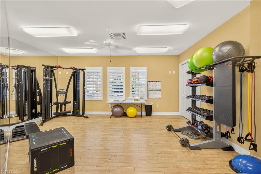 7399 ACORN WAY, NAPLES