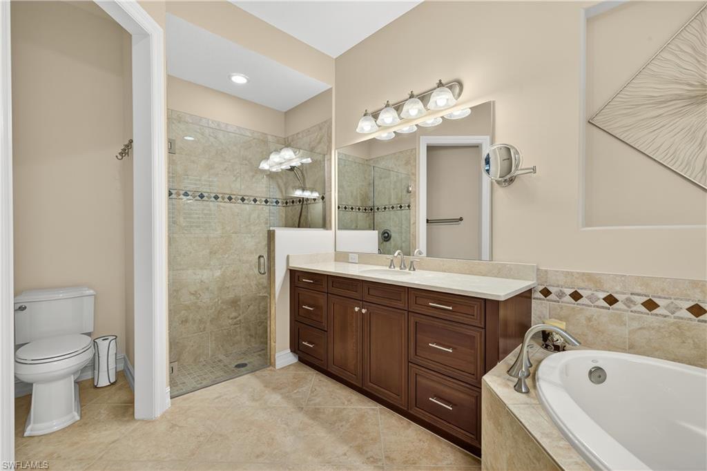 7399 ACORN WAY, NAPLES