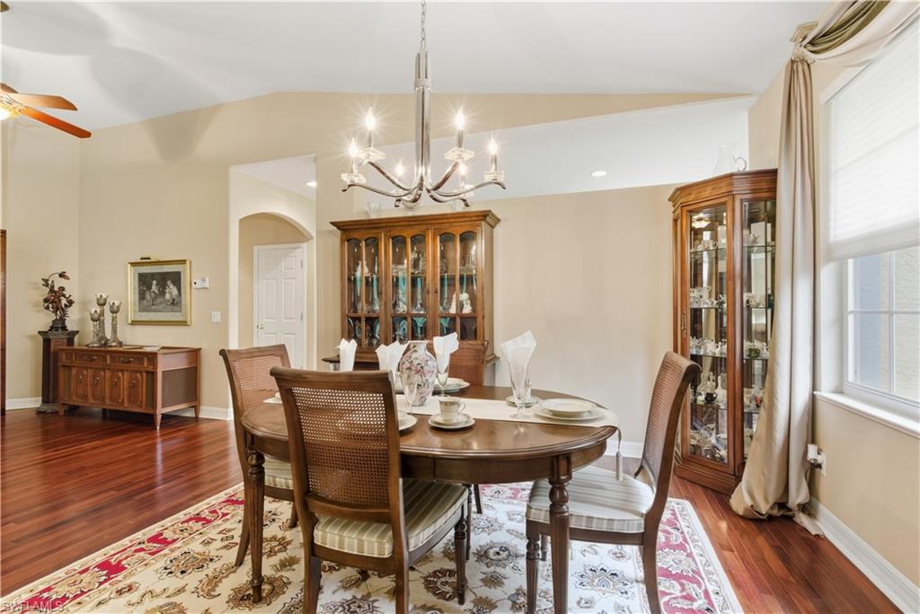 8390 Big Acorn CIR # 11C, NAPLES Unit: 11C