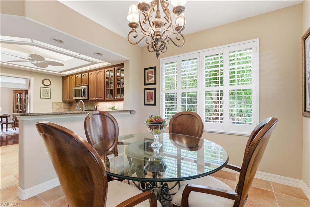 8390 Big Acorn CIR # 11C, NAPLES Unit: 11C