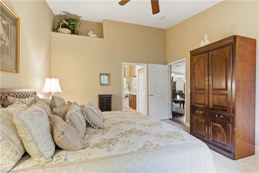 8390 Big Acorn CIR # 11C, NAPLES Unit: 11C