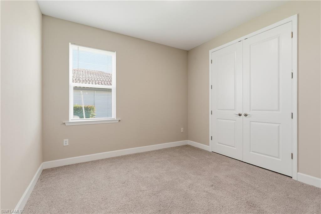 2055 Grove DR, NAPLES