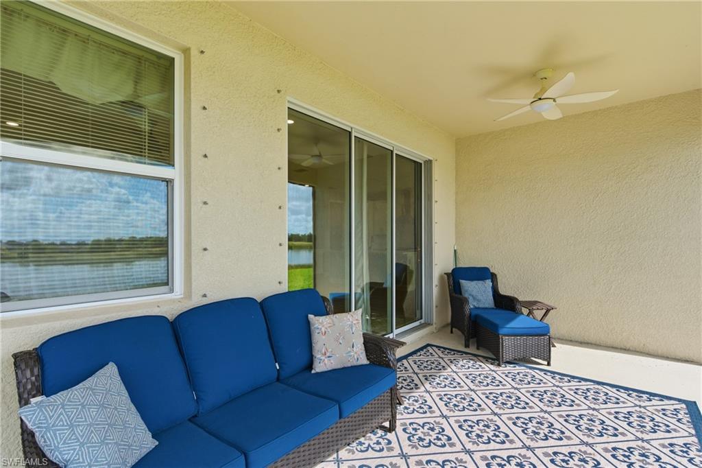 2055 Grove DR, NAPLES