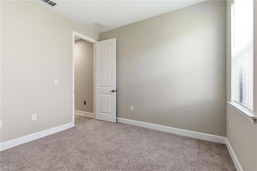 2055 Grove DR, NAPLES