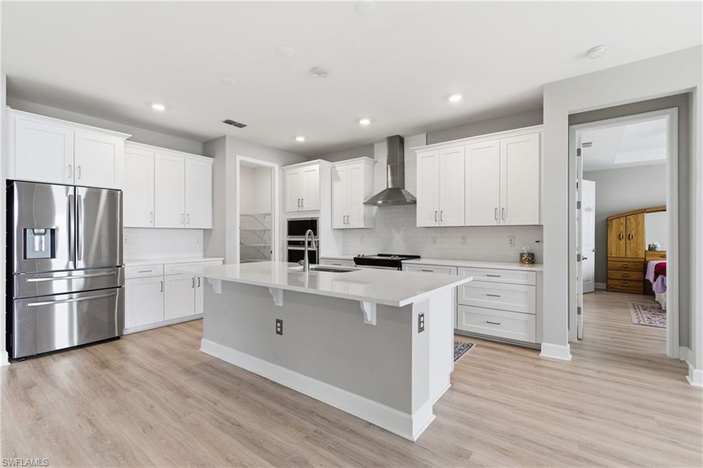 2055 Grove DR, NAPLES