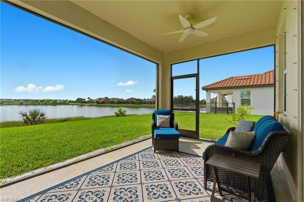 2055 Grove DR, NAPLES