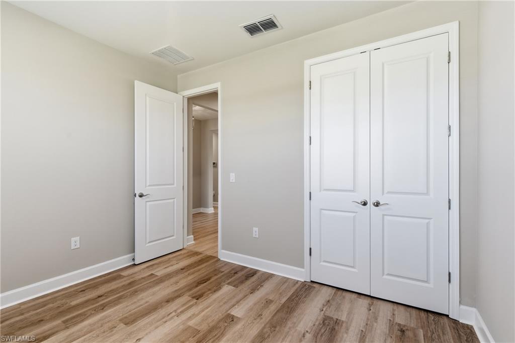 2055 Grove DR, NAPLES